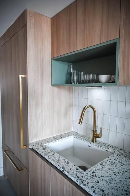 Magic Amazing Balcony Ocean & City, View Pool,spa Resort,heart Of Downtown,wow! Apartamento