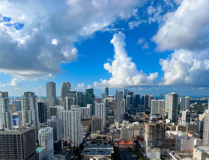 Apartamento Magic Amazing Balcony Ocean & City, View Pool,spa Resort,heart Of Downtown,wow!