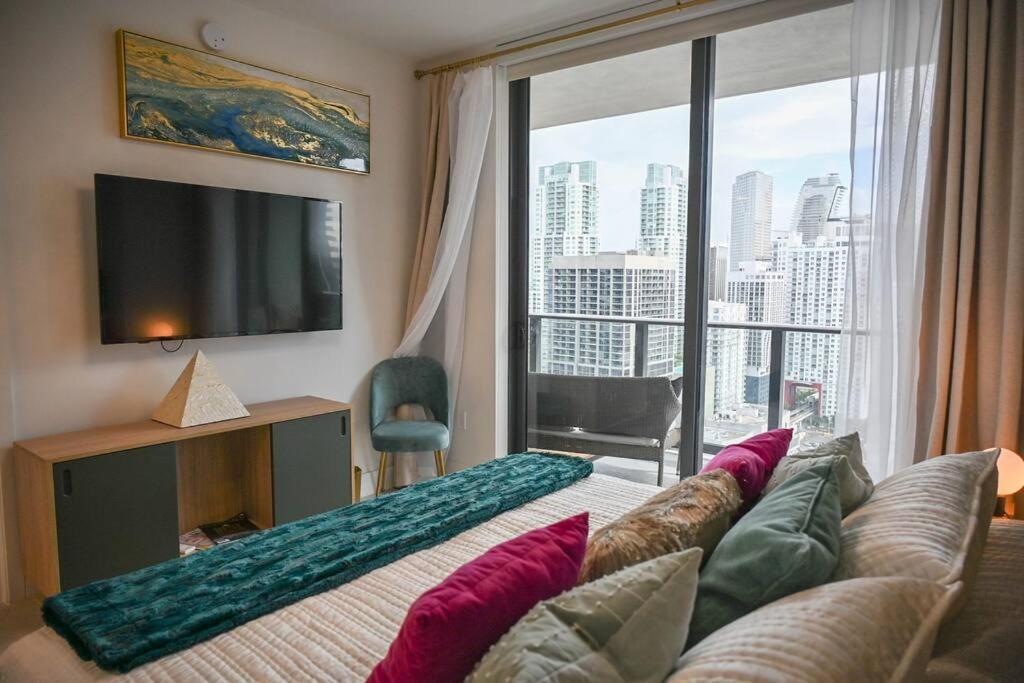 Magic Amazing Balcony Ocean & City, View Pool,spa Resort,heart Of Downtown,wow! Apartamento Miami