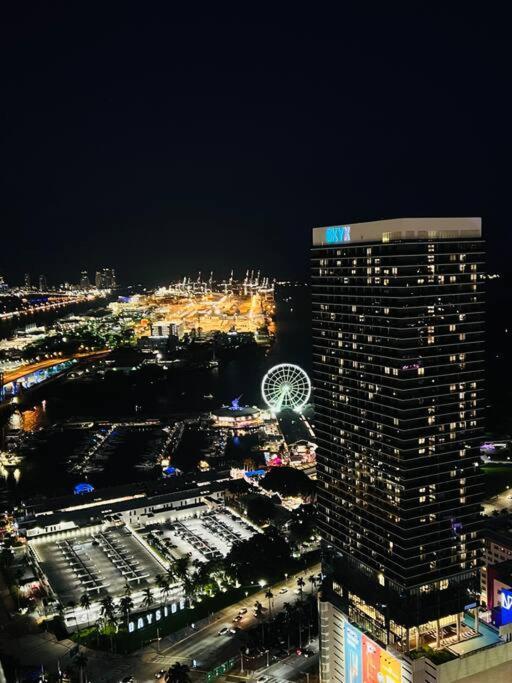 Apartamento Magic Amazing Balcony Ocean & City, View Pool,spa Resort,heart Of Downtown,wow!