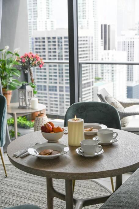 Magic Amazing Balcony Ocean & City, View Pool,spa Resort,heart Of Downtown,wow! Apartamento Miami